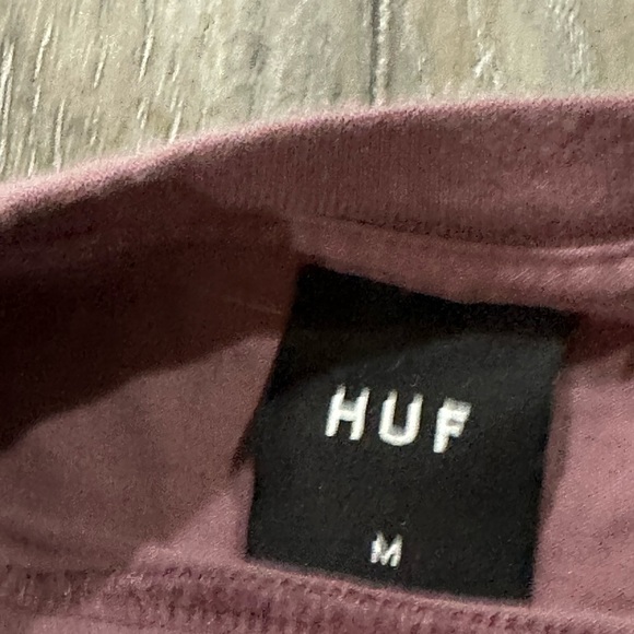 HUF T-Shirt - Picture 4 of 9